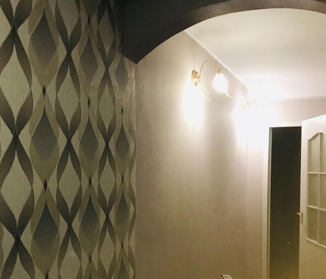 קייב Apartment Near Metro Pecherskaya מראה חיצוני תמונה
