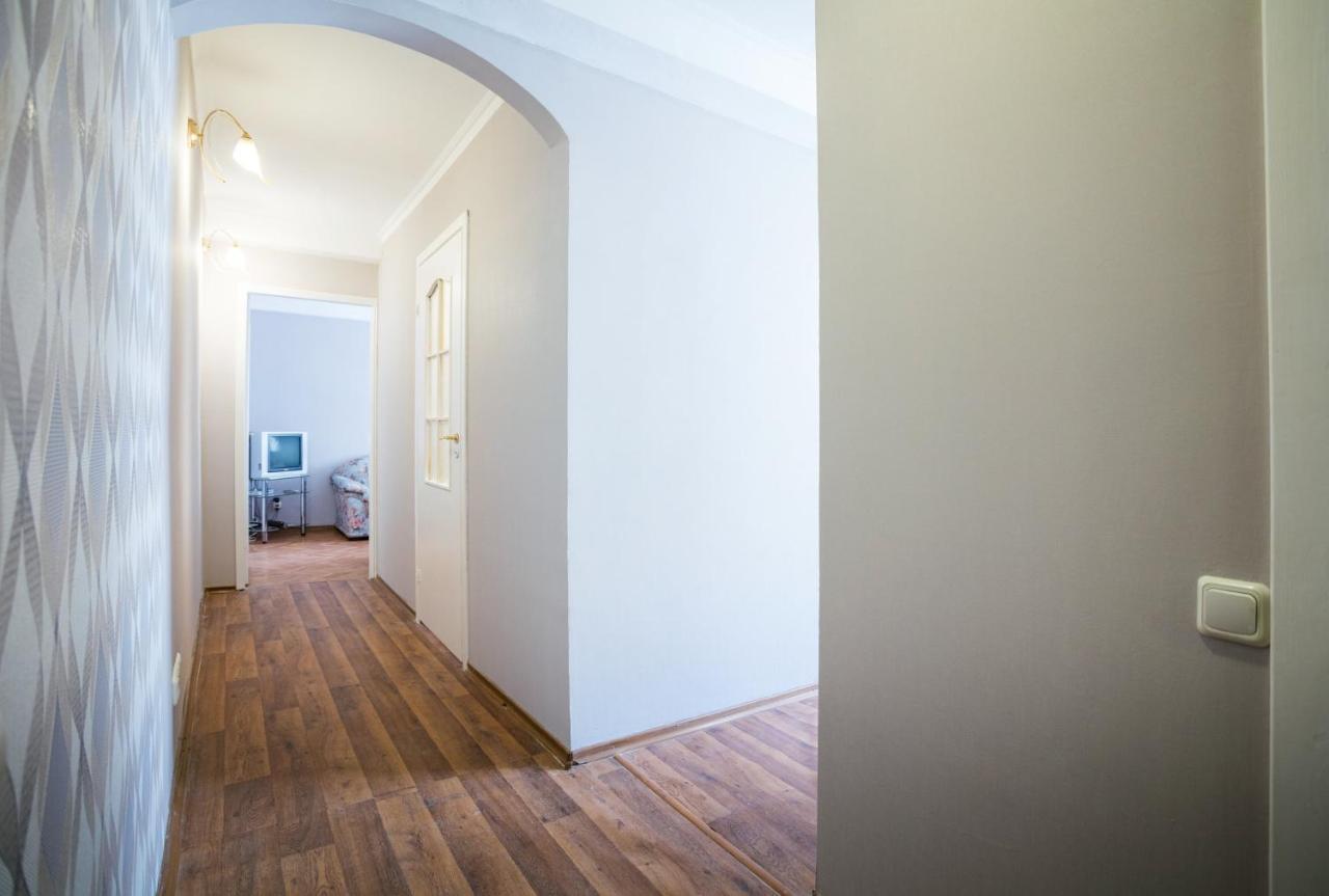 קייב Apartment Near Metro Pecherskaya מראה חיצוני תמונה